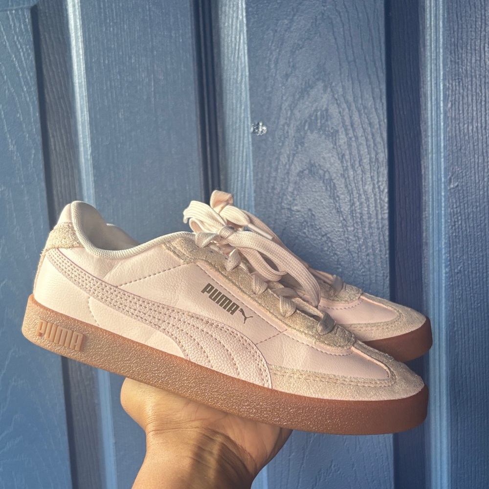 Puma Girl’s Light Pink Sneakers with Gum Sole